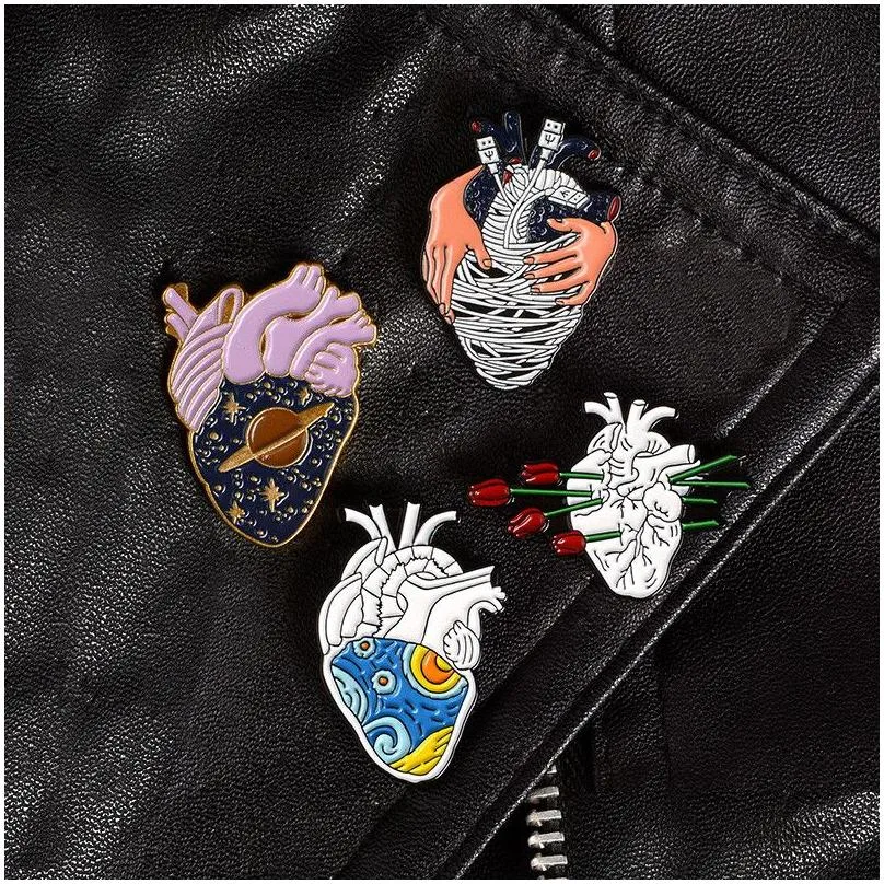 Enamel Heart Lapel Pin Brooch Decorative Accessory For Clothes_voghion.com