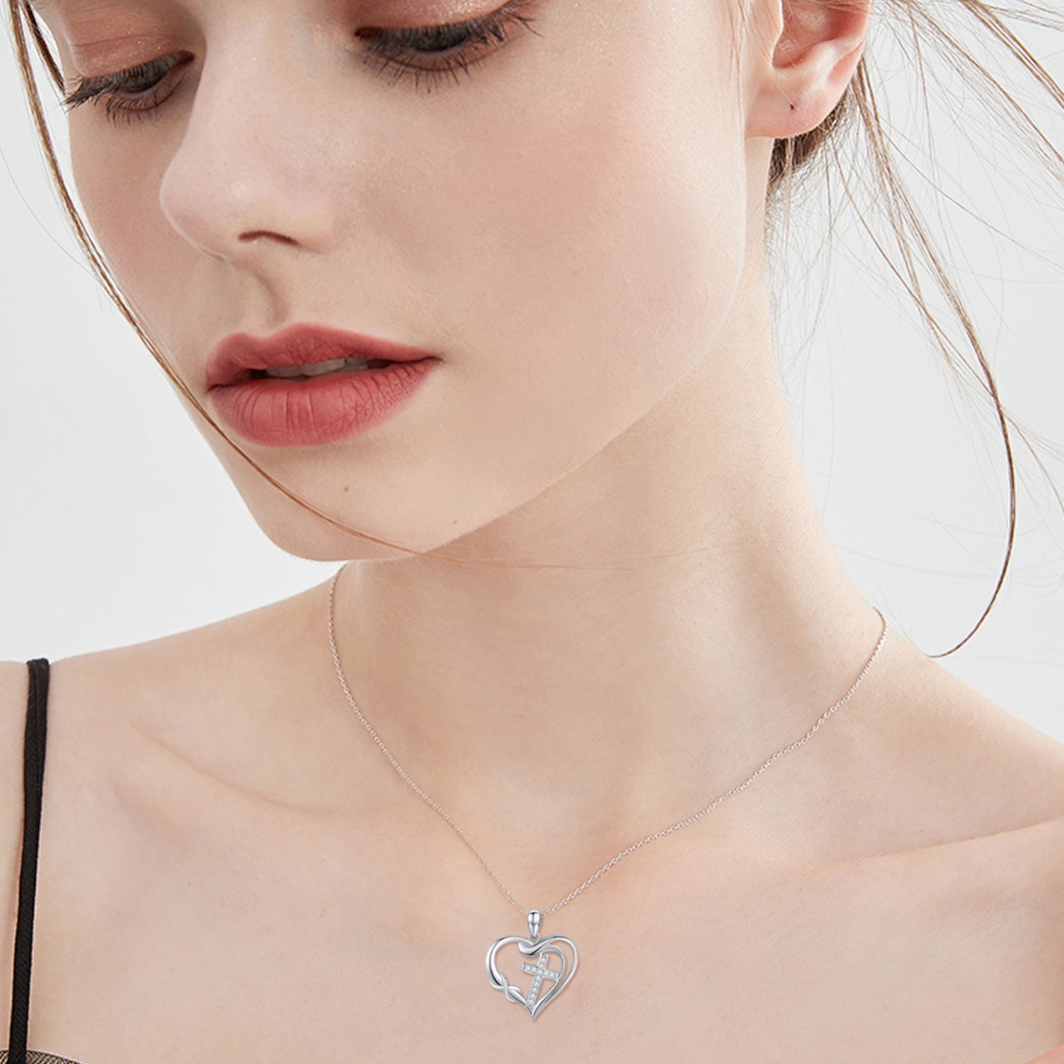Cuoka Hvidforgyldte Hjertevedhæng Halskæder Kvinder, Sterling Silver Kors Halskæde 18'' Smykker Gave til Kæreste Valentinsdag Mor_voghion.com