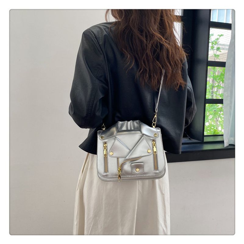 2024 Neue modische personalisierte Tasche für Damen Nischenmode-Design Jacke Reißverschluss Coole Umhängetasche mit_voghion.com