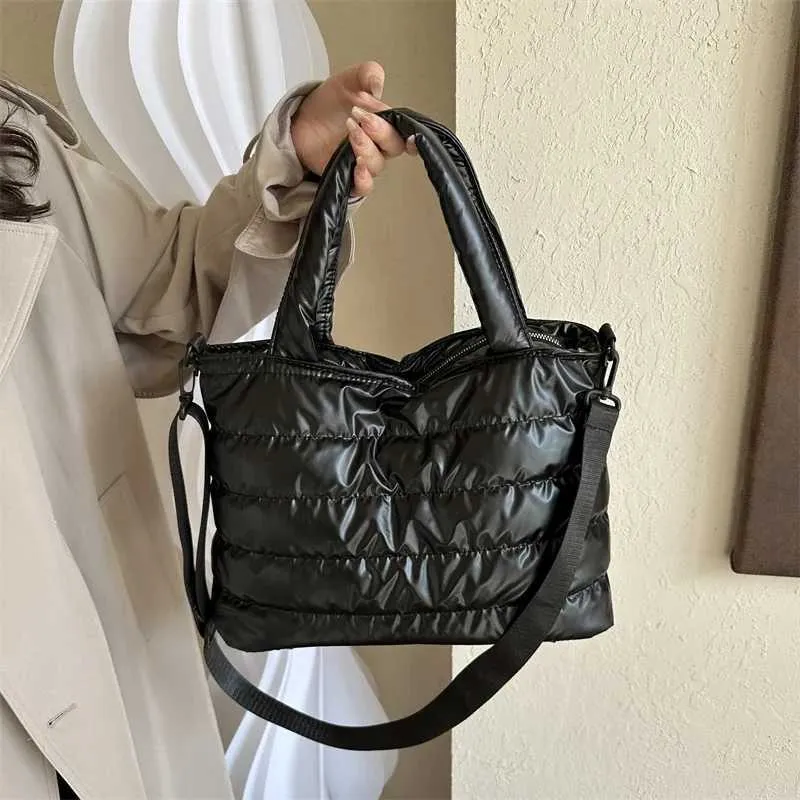 Large Soft Leather Tote Bag For Women Spacious Shoulder Handbag_voghion.com