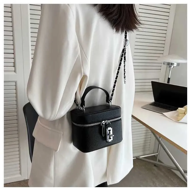 Süße Mini Pu Umhängetasche Solide Flap Box Kette Schulter für Frauen Casual Fashion Lady Commute Lock Messenger Bags_voghion.com