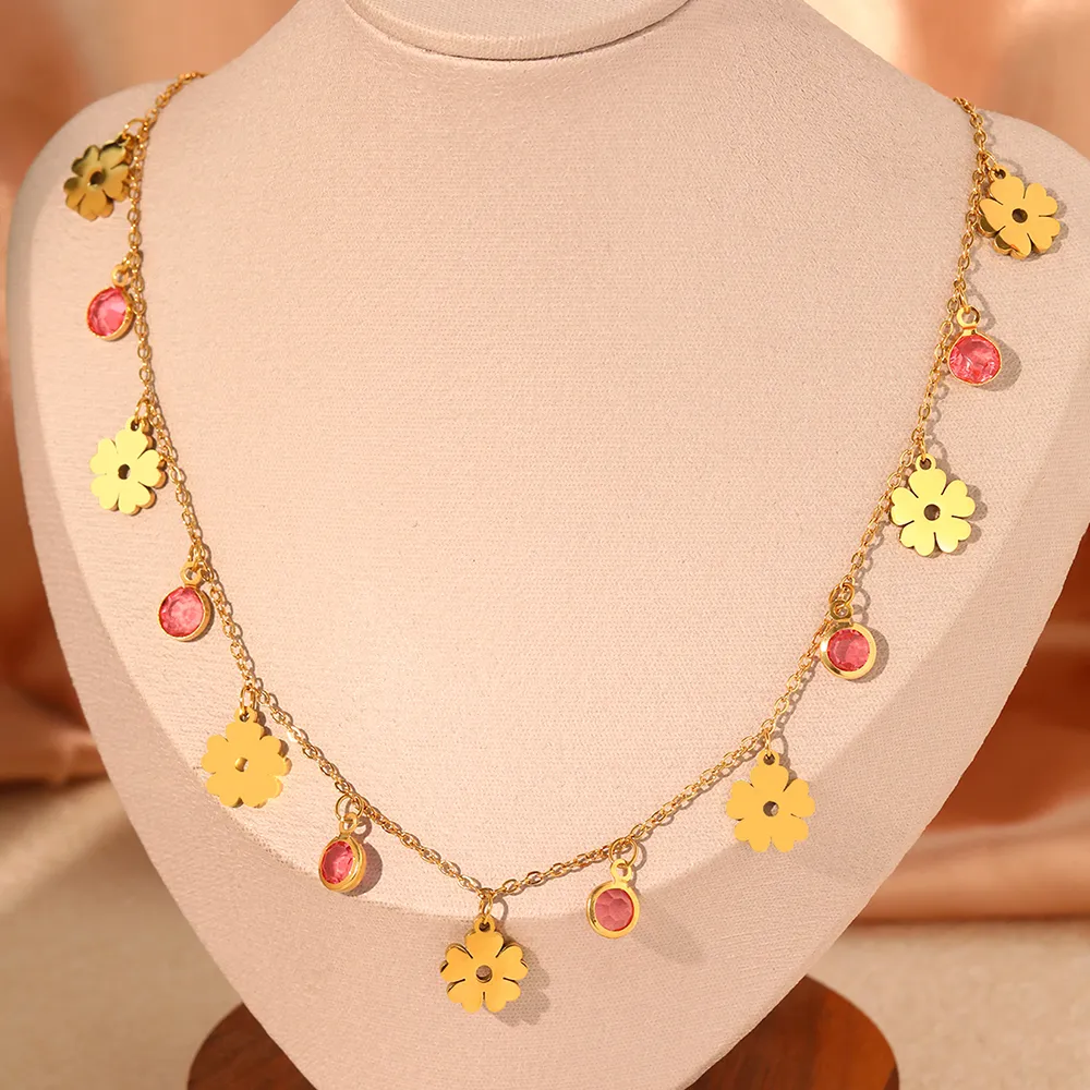 Chaînes en acier inoxydable Colliers exquis pendentif fleur en cristal rouge chaîne de pull collier de mode pour femmes bijoux_voghion.com