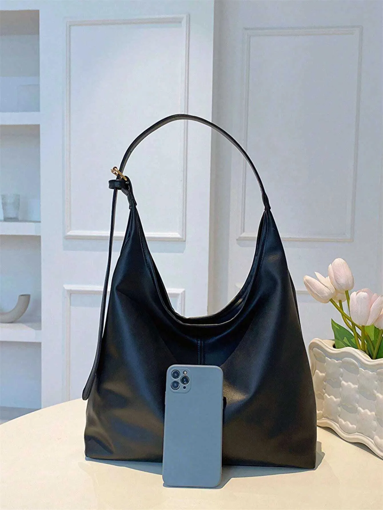 Borsa a tracolla alla moda per donna con fibbia dorata minimalista e tracolla regolabile, borsa da donna Handba241211_voghion.com