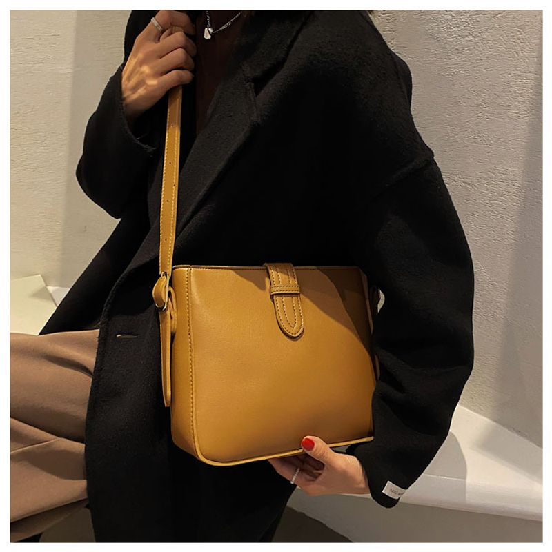 2024 Neue High-End-Tasche mit großem Fassungsvermögen für Damen, modische einfache, lässige Beuteltasche, im Internet_voghion.com