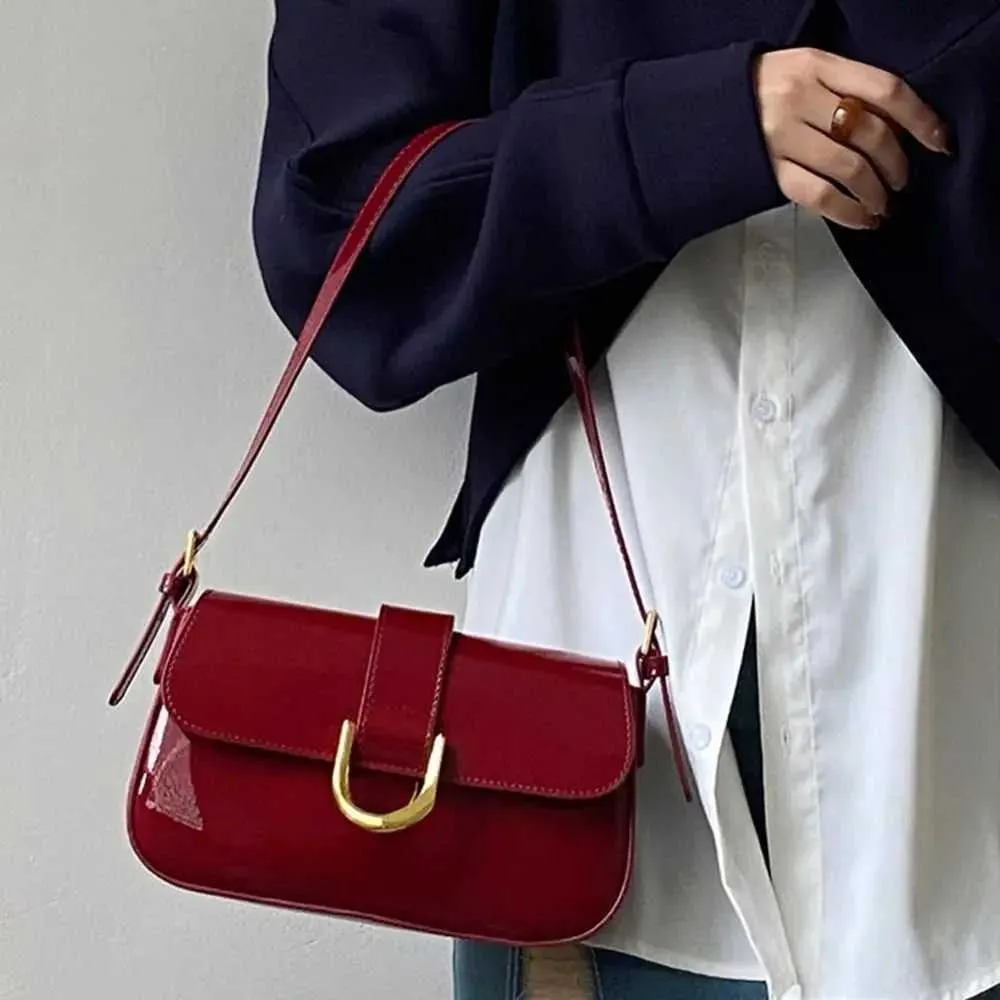 Clássico PU Couro Fivela de Ferradura Casual Crossbody Cor Sólida Bolsa de Ombro Pequena com Fecho de Zíper Mulheres Clutch_voghion.com