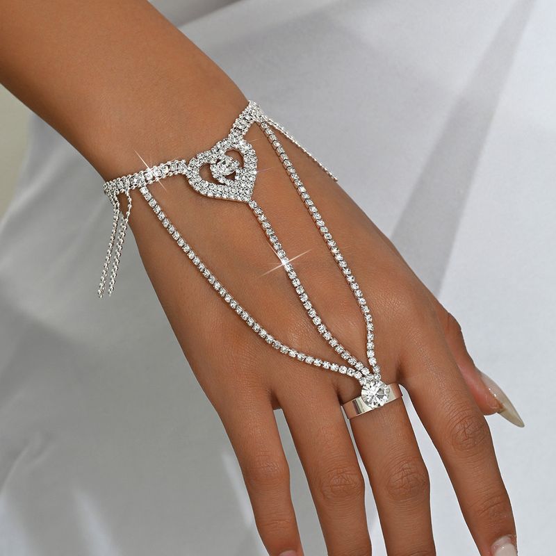 Bracelet et bague en forme de papillon incrusté de diamants Super Sparkg, style français, léger et haut de gamme, tendance et intégré_voghion.com