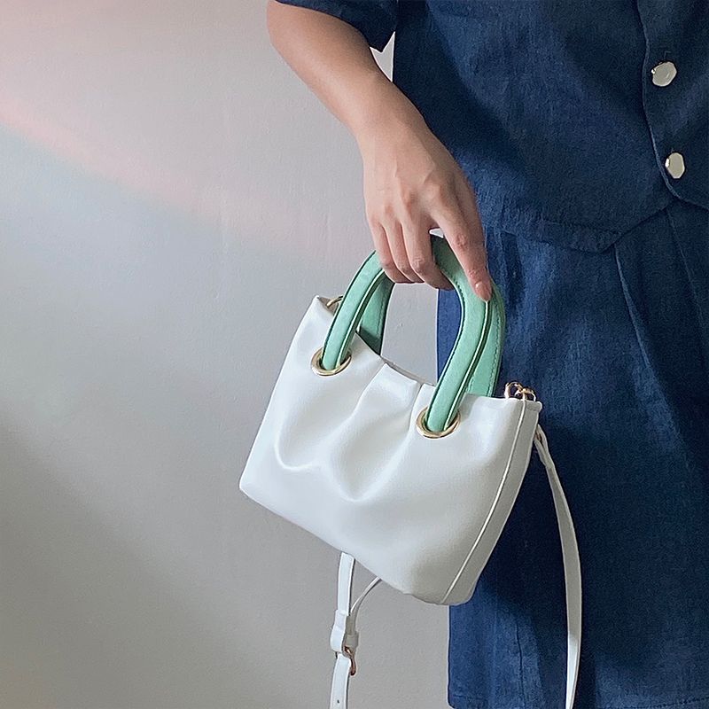 Kleine gruppe plissiert cloud crossbody frauen in 2024, neue sommer, kontrast farbe, handtasche für mädchen, trendy_voghion.com