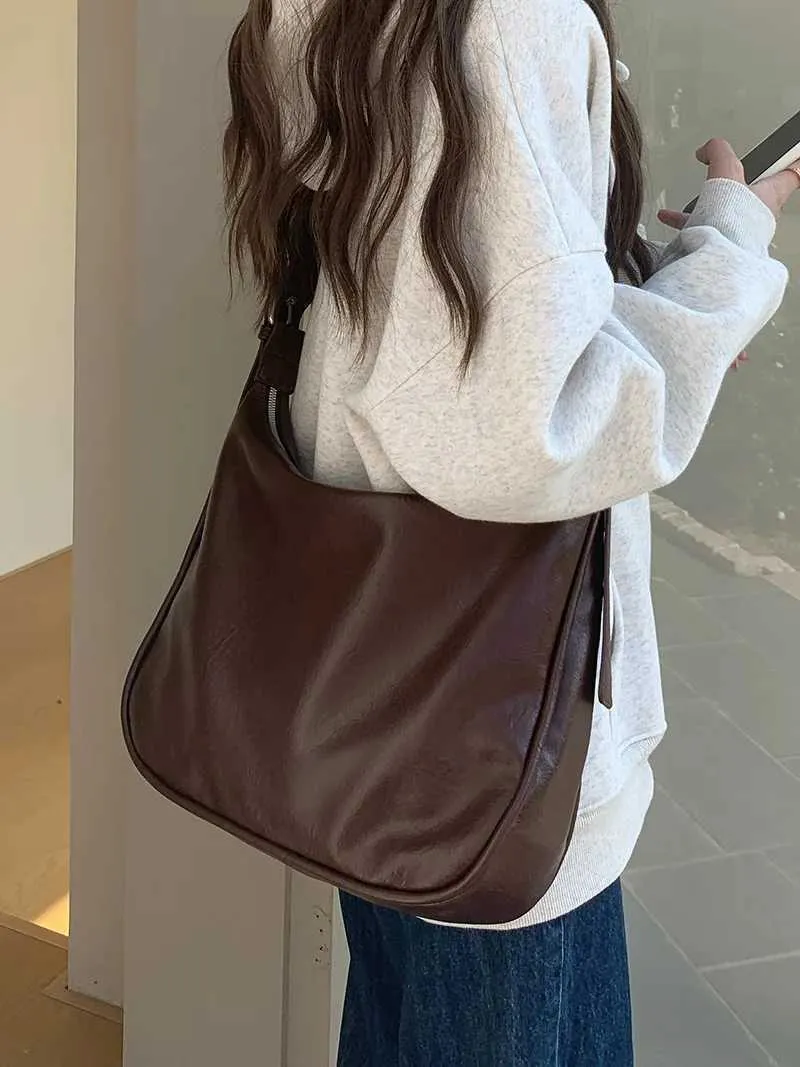 Modieuze pu leren schoudertas en crossbody tas voor dames_voghion.com