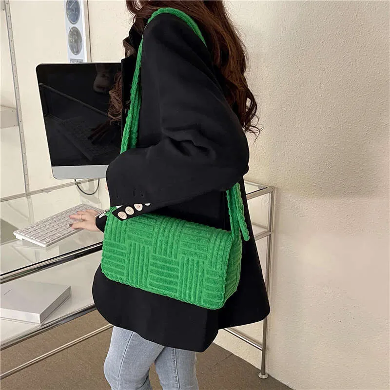 Grüne Handtuch Stoff Handtaschen und Geldbörse Designer Crossbody Mode Kissen Taschen für Frauen Schulter Tasche Damen Tote Clutch_voghion.com