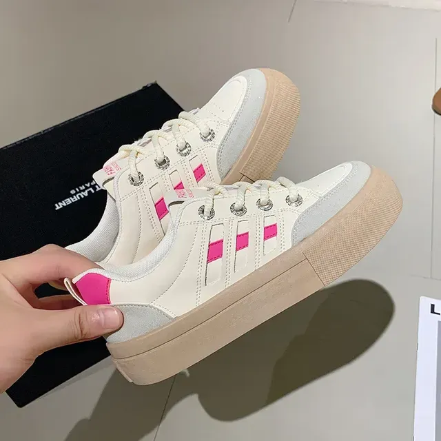 Round Toe Retro Thick Soled Board For Women Spring Autumn New Style Fashionable Flat Bottomed Casual Small White Shoes_voghion.com