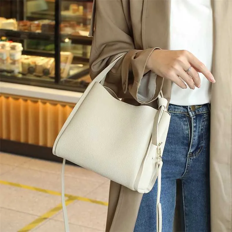 Sacs à main fourre-tout en cuir véritable de vachette Hifashion pour femmes 2024 Tendance Designer Panier Petit sac à bandoulière pour dames_voghion.com