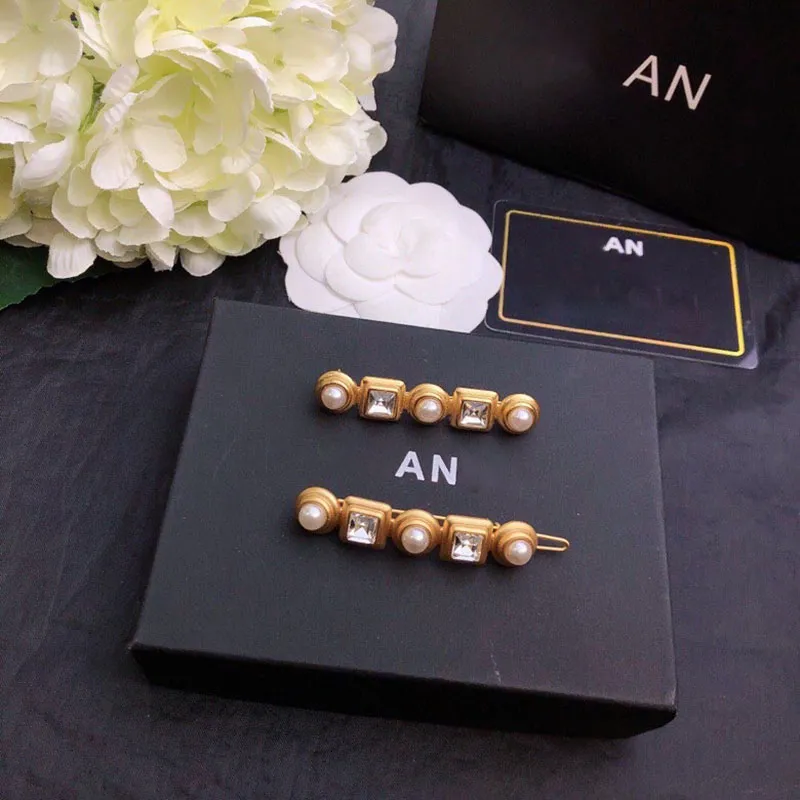 Designer Kristall Brasses Broschen Retro Geschenk Gold Pins Frauen Mode Perle Broche Kleidung Anzug Brosche Perlen Weiblich_voghion.com