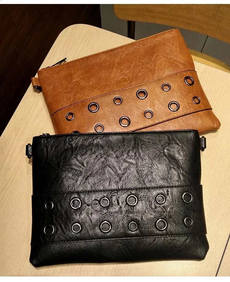 Pochette envelope con borchie borsa a tracolla borsa a spalla_voghion.com