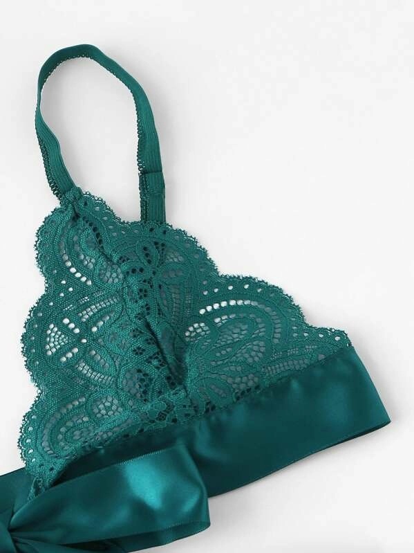 2024 New Style Zweiteiliger Cut-Out-Bikini Mode Sexy Spitzen-Krawatten-Dreipunkt-Dessous_voghion.com
