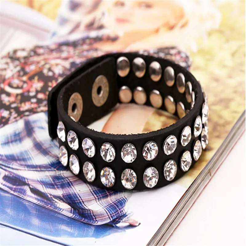 Nuovo Moda Vintage Trasparente Strass Rivetti Nero Braccialetto Punk Pelle Polsino Chiusura a Scatto Gioielli Accessori All'ingrosso_voghion.com
