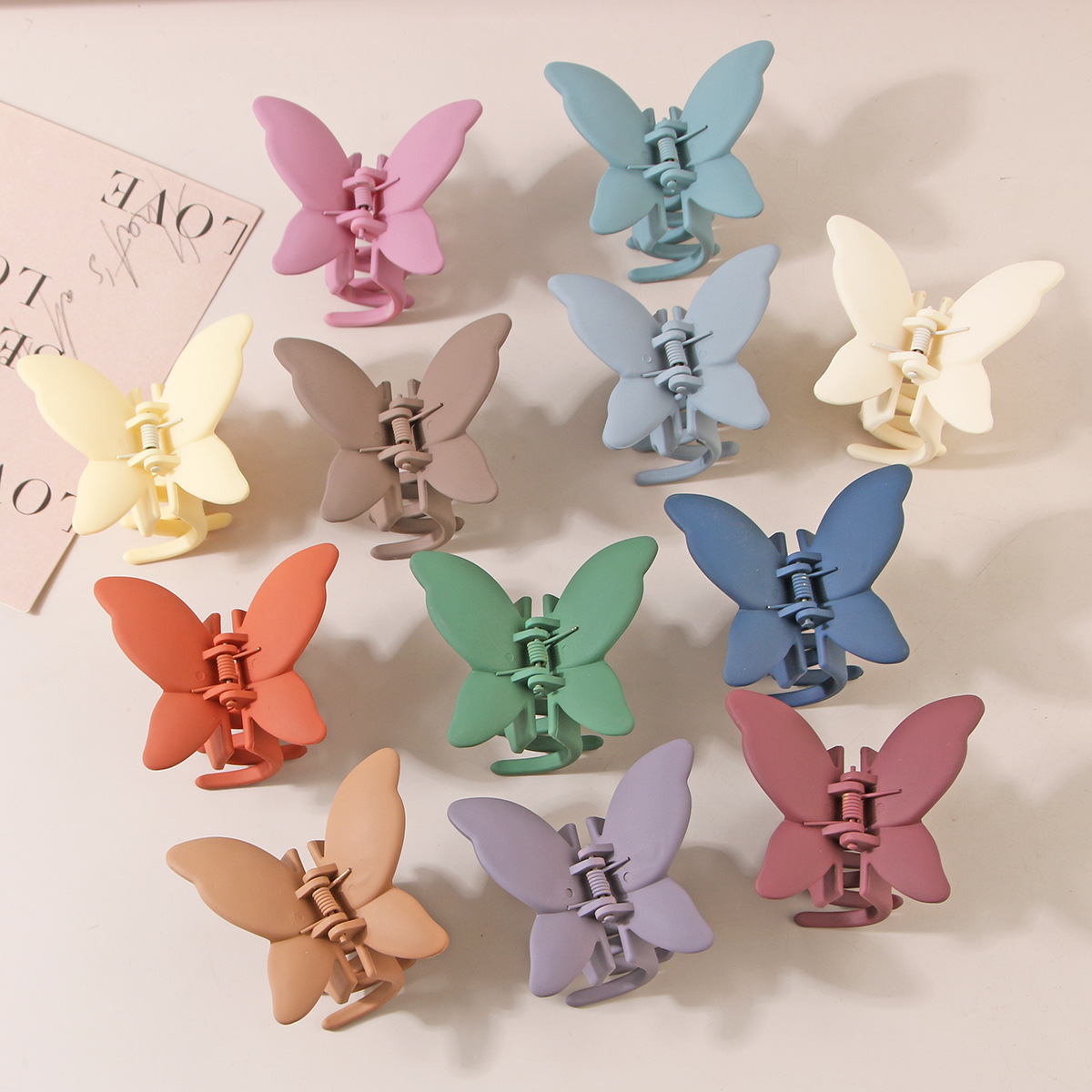 Schmetterlings-Haarklammer, Haarschmuck, mattierter Sprühfarbeneffekt, Persönlichkeit, modischer Hinterkopf-Haarklammer_voghion.com
