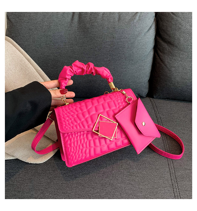 Popular for women in spring 2024, new crocodile patterned mother and child small square bag, commuting temperament,_voghion.com