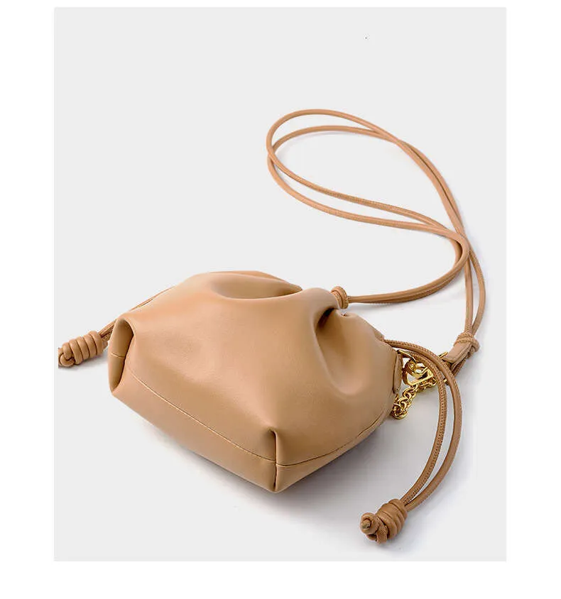 Sac à main tendance en cuir véritable souple pour femme, grande capacité, design pliable en nuage_voghion.com