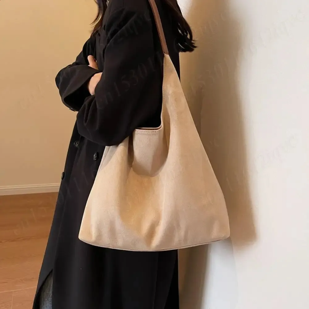 Borsa a tracolla semplice in pelle scamosciata vintage da donna, grande capacità, elegante, da viaggio, con chiusura a gancio, in tinta unita, 240919_voghion.com