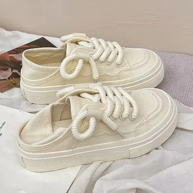 Vulcanized Canvas Sneakers For Women White Lace-up Flat Trainers_voghion.com