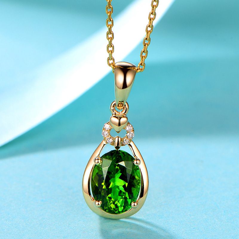 A gift women with elegant emerald tourmae pendant plated clavicle necklace for Valentine's Day_voghion.com