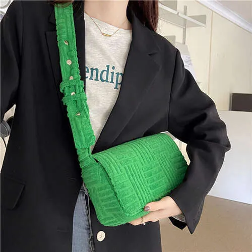 Grüne Handtuch Stoff Handtaschen und Geldbörse Designer Crossbody Mode Kissen Taschen für Frauen Schulter Tasche Damen Tote Clutch_voghion.com