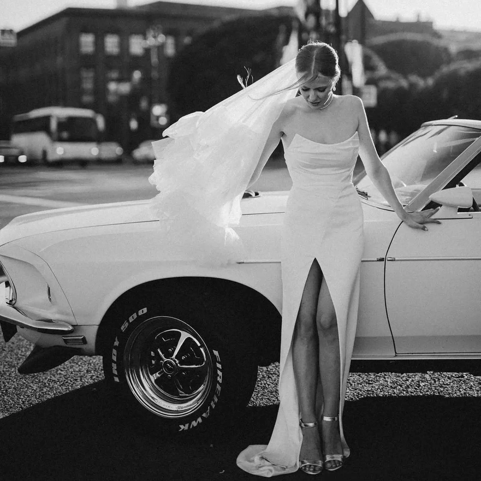 Velo da sposa corto a 2 strati con gioielli, copri viso, velo lungo fino al gomito, accessori per capelli da sposa di Halloween._voghion.com