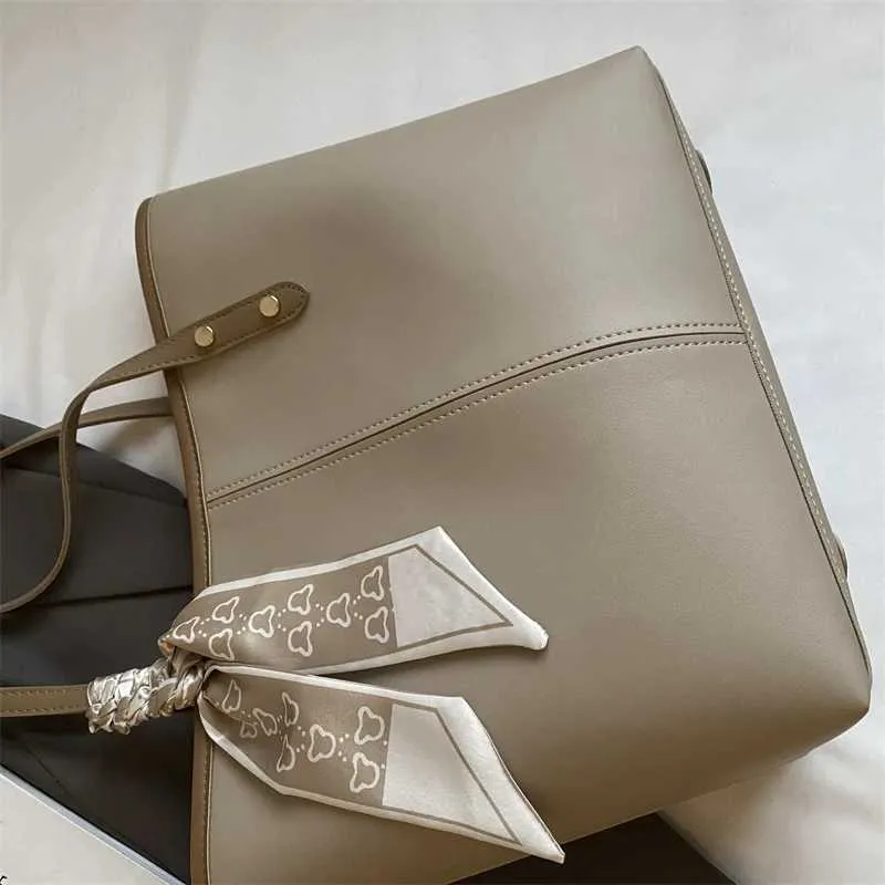 Foulard en soie à la mode pour femme, sac décontracté à grande fermeture éclair, sac de shopping quotidien Y241216_voghion.com