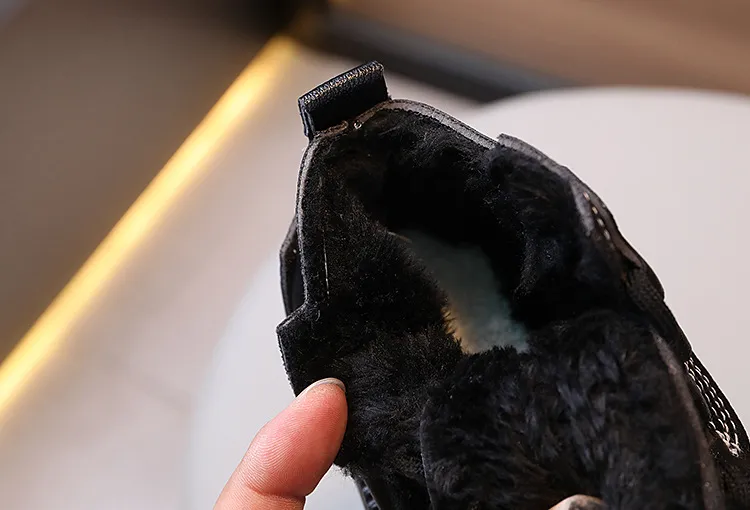 Botas cortas impermeables de cuero Happysteps para niños, zapatos de algodón cálidos y gruesos de felpa para la nieve, de invierno, a la moda, de cuero para niños pequeños_voghion.com