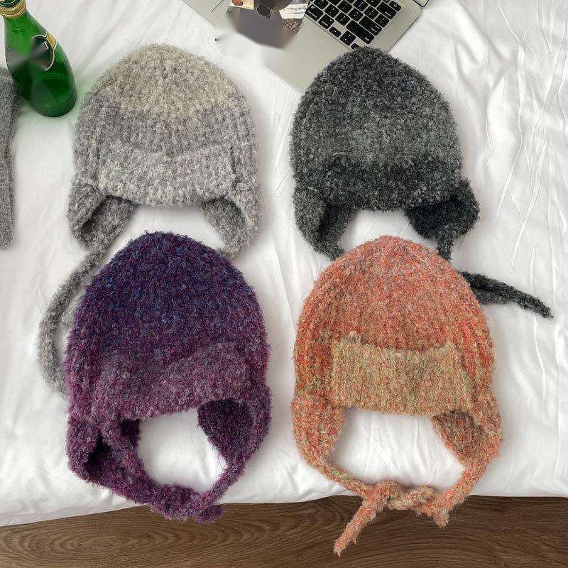 Cappello da donna in maglia coreana Atmosphere Ins, autunno e inverno, con protezione per le orecchie, modello Flying J Gradient Lei Feng_voghion.com