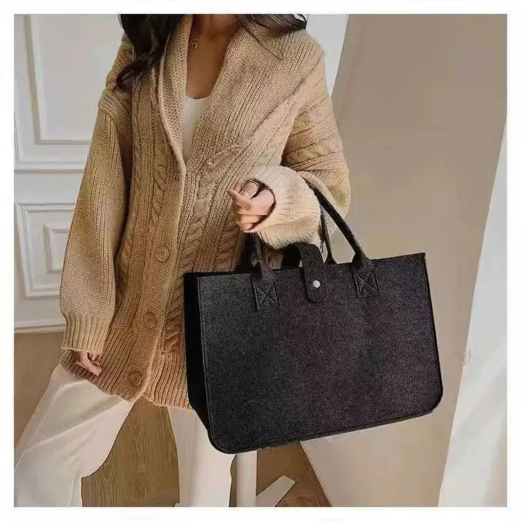 Borsa tote in feltro per donna elegante borsa a mano capiente_voghion.com