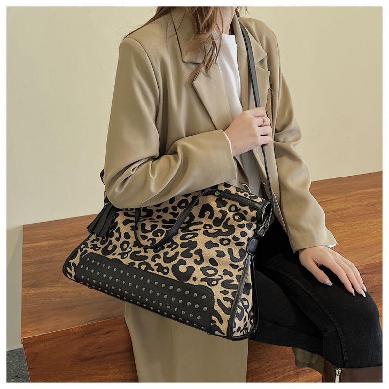 Handtaschen Große Kapazität im französischen Stil Damen 2023 Neue Tasche mit Leopardenmuster Einkaufstasche_voghion.com