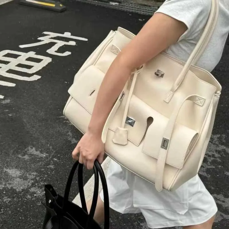 2025 Neue Rodeo Stilvolle einfache Handtasche Damen Große Kapazität Umhängetasche Pendler Mode Crossbody Ba241216_voghion.com