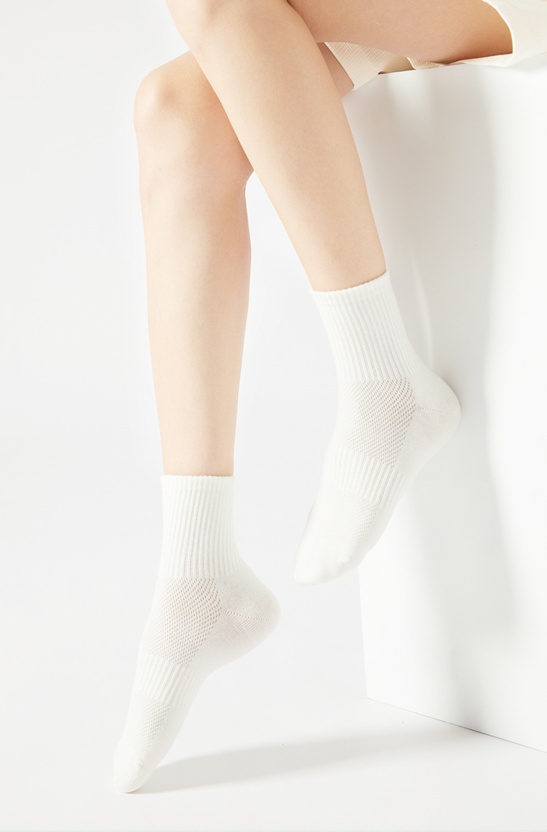 5 pezzi calzini di cotone Lumi calzini corti da donna maglia in bianco e nero tinta unita tubo medio e corto in calzini di tendenza sportivi estivi per studenti_voghion.com