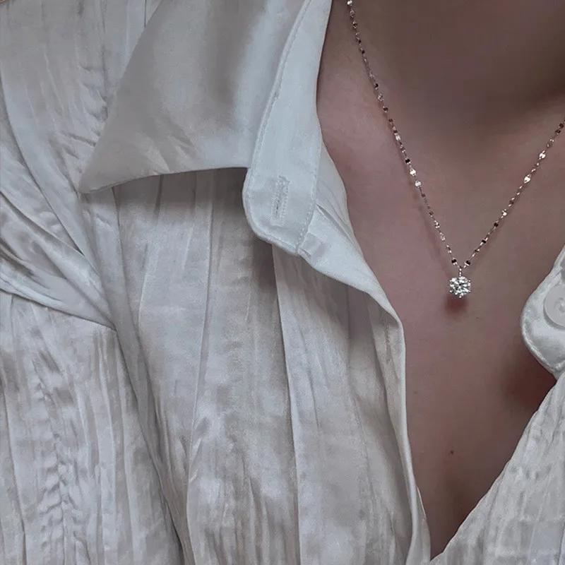 Chains Color Galaxy Pearl Necklace Female Butterfly Indifferent Light Flash Diamond Niche Clavicle Chain_voghion.com