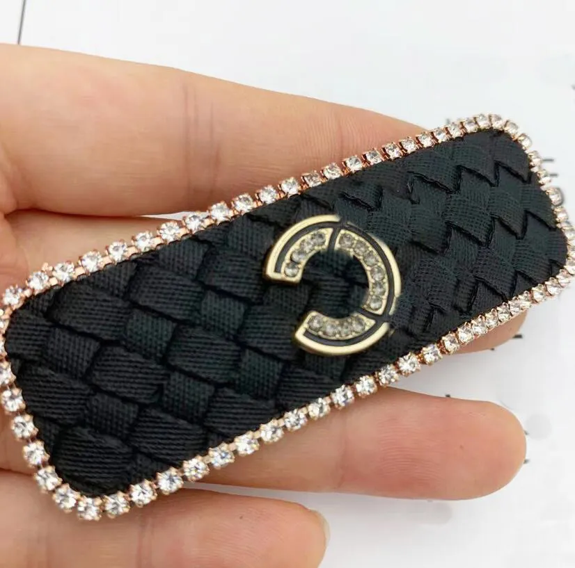Nieuwe stijl merk brief clips haaraccessoires beroemde vrouwen meisje ontwerper haarspeldjes geometrie haarspeld mode hoofddeksels_voghion.com