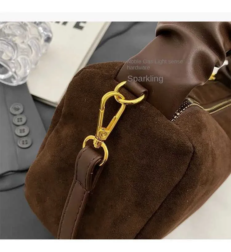 Modieuze schoudertas en crossbody tas met plooi voor dames_voghion.com