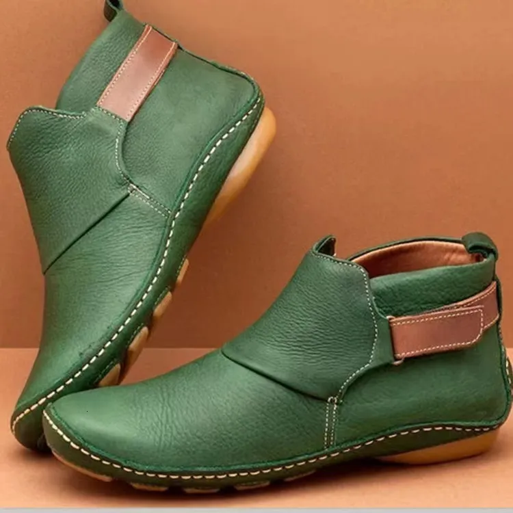 Chic Ladies' Flats with Durable Velcro Fastening - Essential Winter Boots Collection_voghion.com