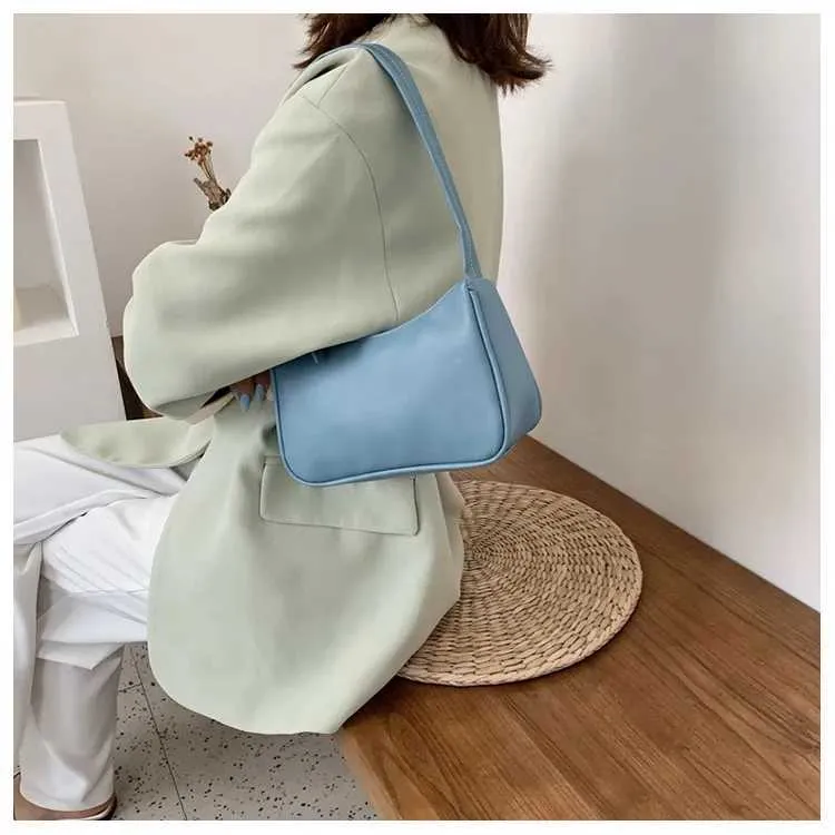 Retro Soft Pu Leather Shoulder Bag Casual Solid Colour Handbag_voghion.com