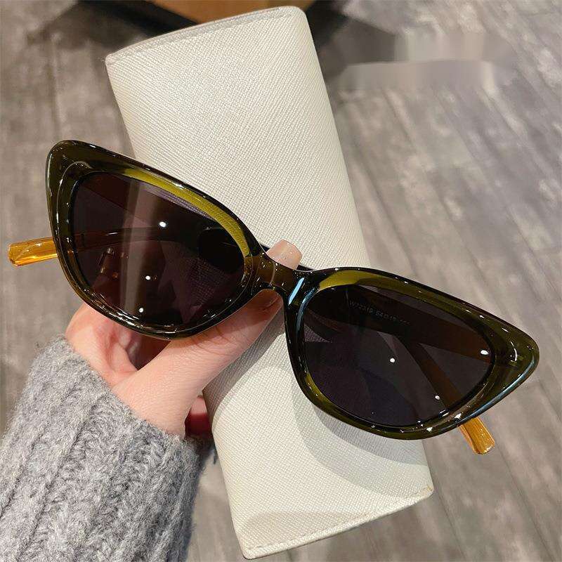 Green Same Style GM Cat Eye Small Frame Myopia For Women With Bare Skin, Thin Face, Anti UV Polarized_voghion.com
