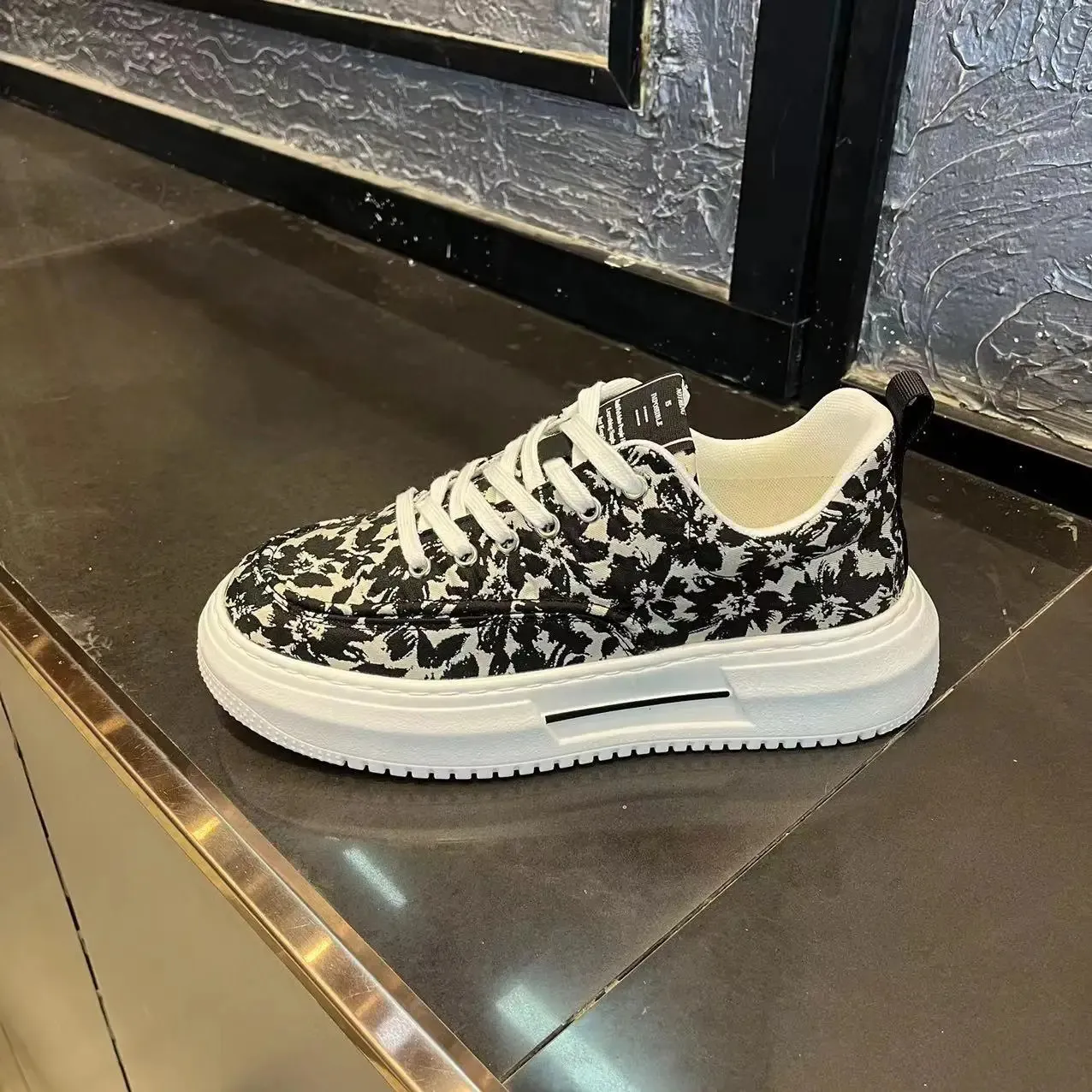 Leisure Mens with Spring/autumn Fabric Surface Breathable Versatile Flat Bottomed Non Slip Board Shoes Sports Mans Shoe_voghion.com