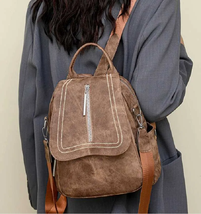 Vintage Leather Women's Backpack Large Capacity Casual Travel Bag_voghion.com