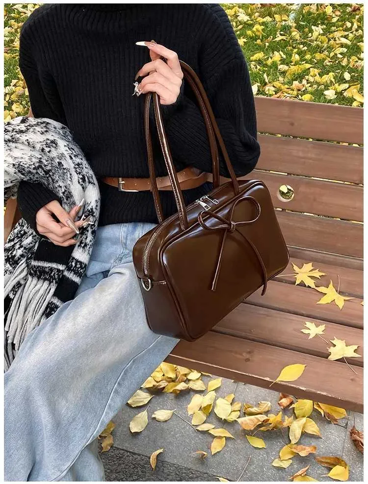 Women's Leather Shoulder Bag Large Capacity Casual Handbag_voghion.com
