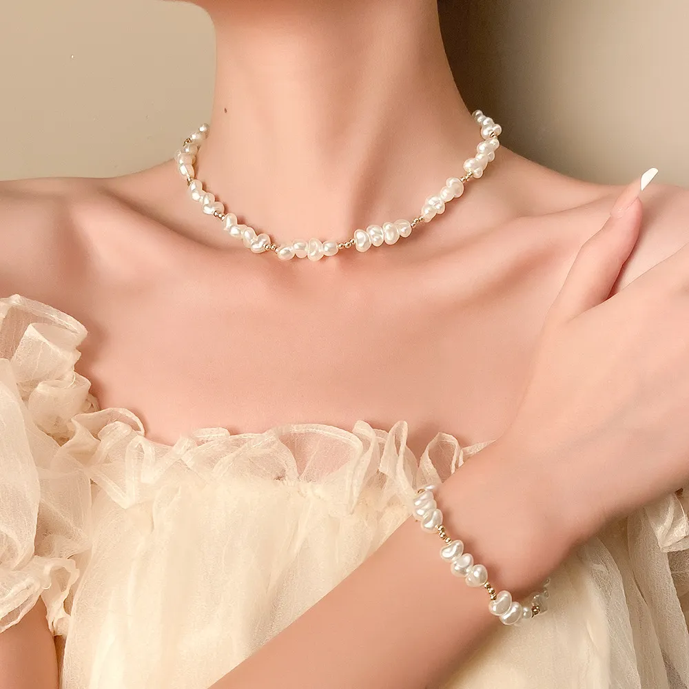 Elegante Unregelmäßige Perlenkette Moderne Handgemachte Kette_voghion.com