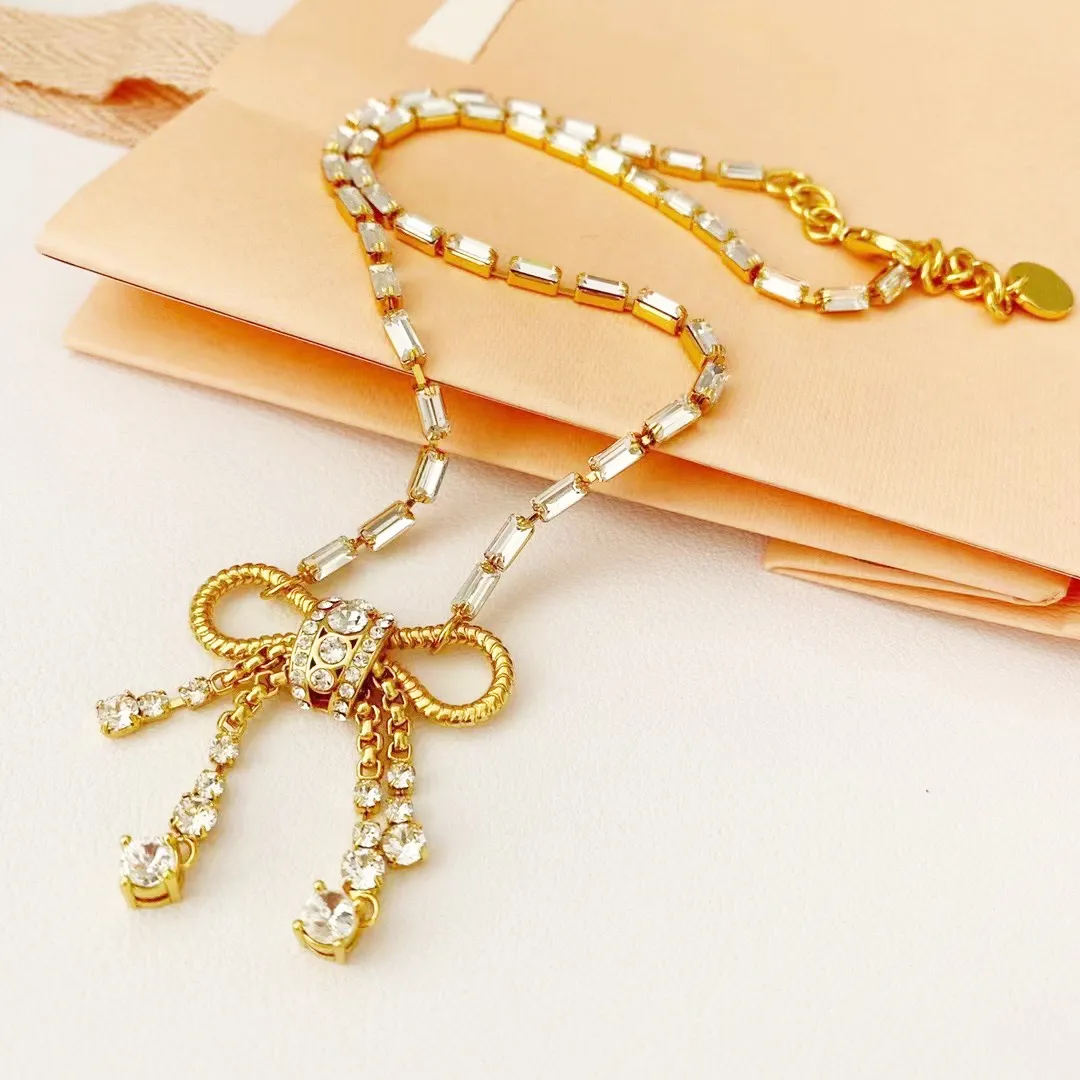 Classic Brand Bowknot Designer Necklace Shine Crystal Bling Diamond Sweet Bow Pendant Necklaces Chain Choker Fashion_voghion.com