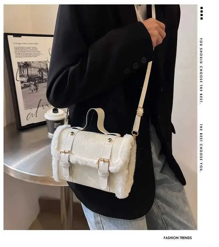 Shoulder Crossbody Handbag In Lamb Wool Versatile Style For Women_voghion.com