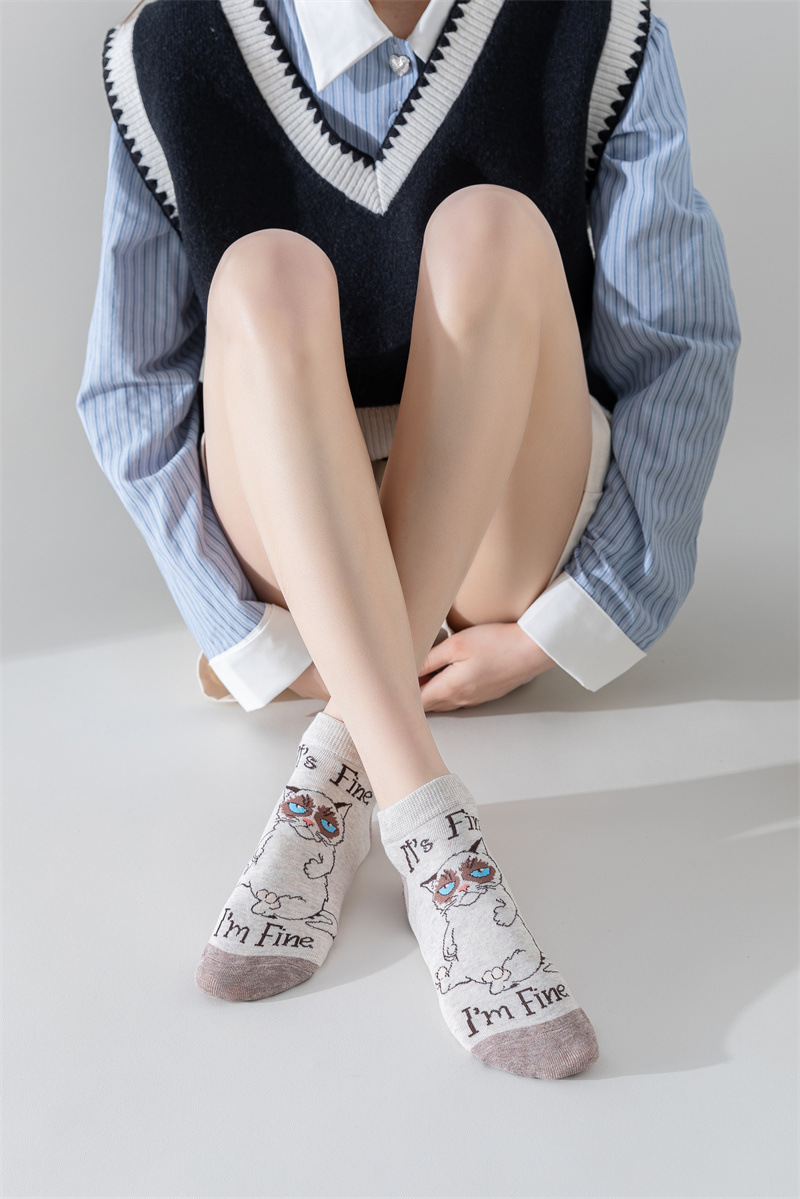 5pcs Of Spring And Summer Cartoon Women's Tube Boat Casual Japanese Style Short Cute Letter Cat Straight Socks_voghion.com