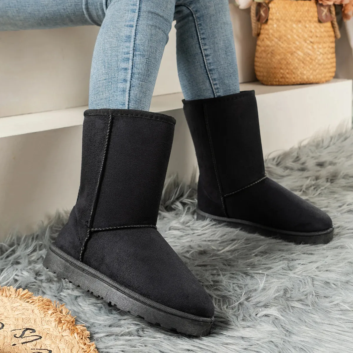 Schuhe im Angebot Hochwertige Winter-Slipper bis zur Mitte der Wade Damenmode Solide Casual Snow Große Plateaustiefel 240826_voghion.com