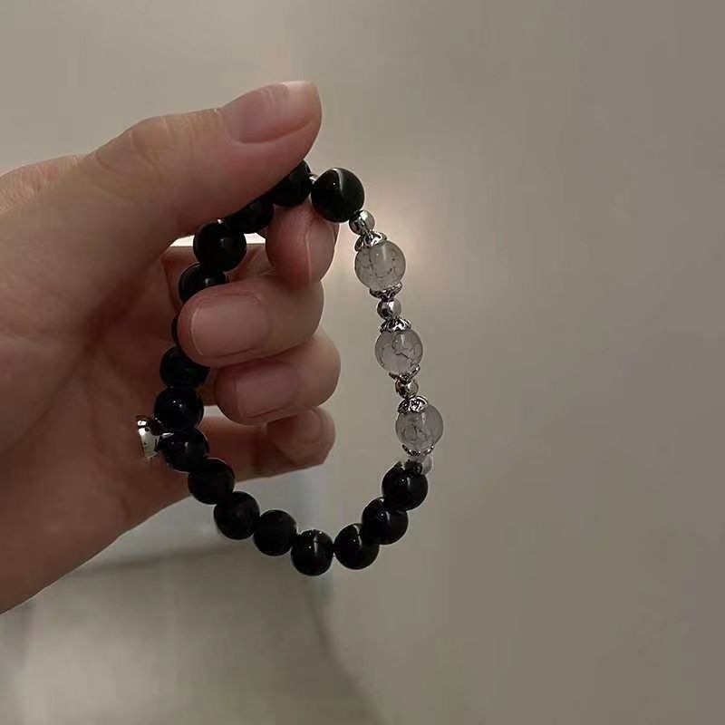 Coppia di braccialetti magnetici in ossidiana per coppie, design di nicchia, temperamento semplice, gioielli per le mani di fidanzate e studentesse, donna_voghion.com