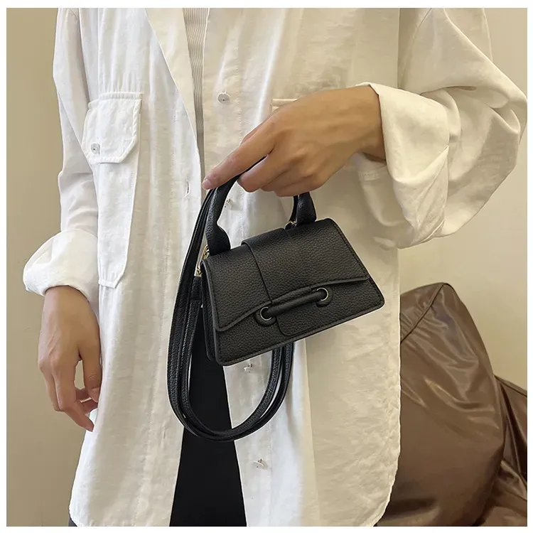Borse a tracolla firmate 2025, nuove, da donna, con patta, alla moda, nere e bianche, quadrate, a tracolla_voghion.com